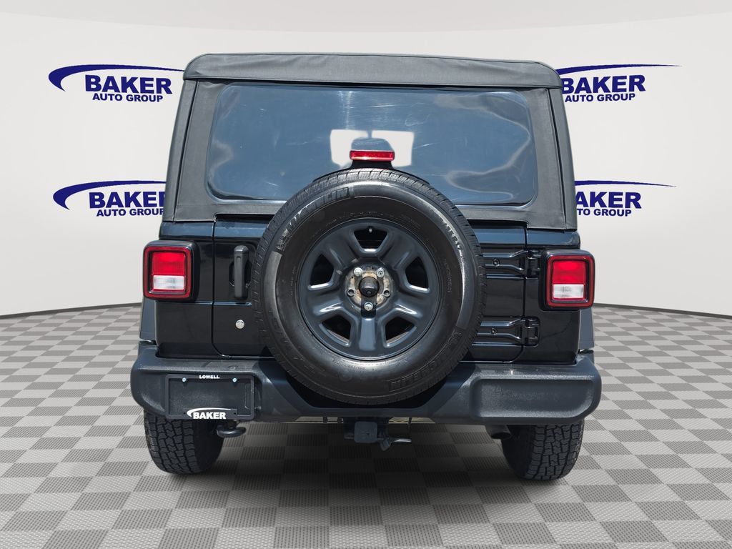Used 2022 Jeep Wrangler Sport AWD/4WD image 4