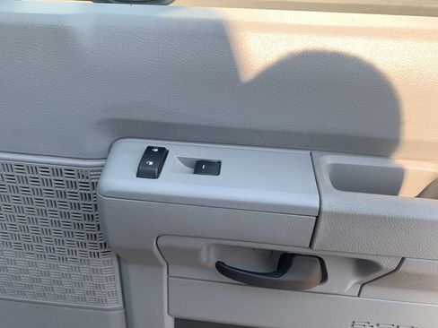 Used 2022 Ford E-350 and Econoline 350 Super Duty w/ Power Windows & Locks Group RWD image 33