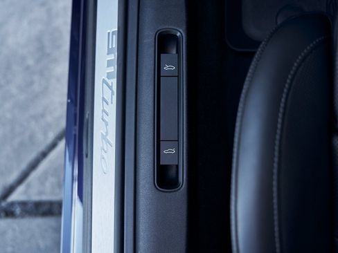 Used 2024 Porsche 911 Turbo image 33