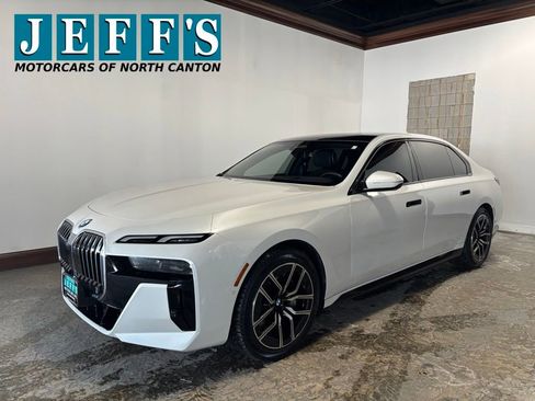 Used 2025 BMW 740i xDrive AWD/4WD image 1