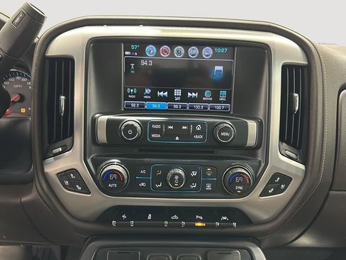 Used 2018 GMC Sierra 1500 SLT image 11