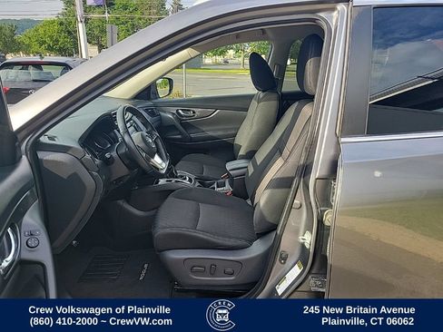 Used 2018 Nissan Rogue SV AWD/4WD image 13