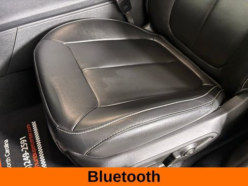 Used 2024 Jeep Grand Cherokee Limited w/ Black Appearance Package AWD/4WD image 11