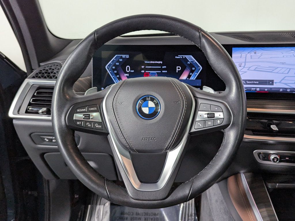 Used 2025 BMW X5 xDrive50e w/ Premium Package AWD/4WD image 38