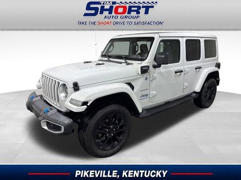 Used 2023 Jeep Wrangler Unlimited Sahara w/ Cold Weather Group AWD/4WD image 1