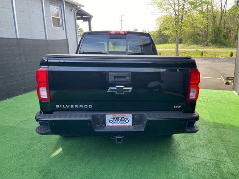 Used 2018 Chevrolet Silverado 1500 LTZ Z71 w/ LTZ Plus Package AWD/4WD image 5