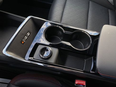 Used 2026 Chevrolet Equinox RS image 17