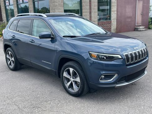 Used 2020 Jeep Cherokee Limited AWD/4WD image 3