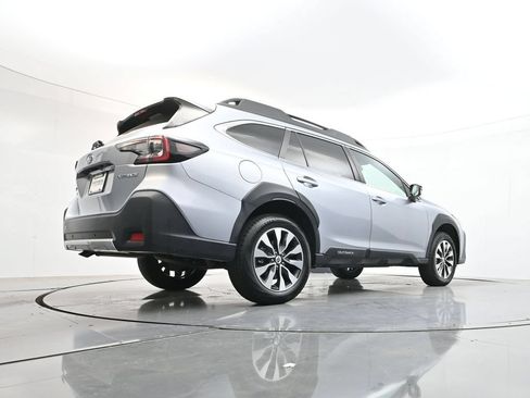 Used 2024 Subaru Outback Limited AWD/4WD image 40