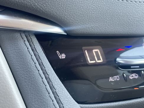 Used 2024 Cadillac XT5 Premium Luxury w/ LPO, Floor Liner Package AWD/4WD image 23
