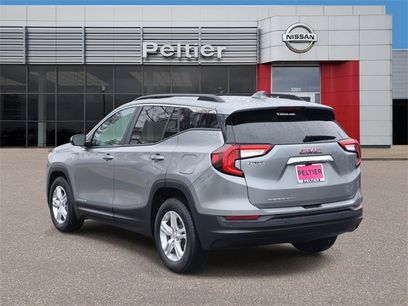 Used 2024 GMC Terrain SLE w/ Driver Convenience Package