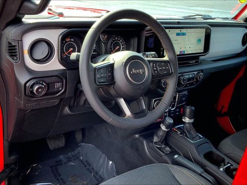 Certified 2024 Jeep Wrangler Willys image 15
