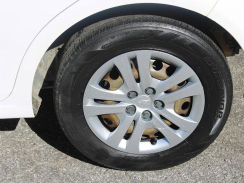 Used 2020 Chevrolet Sonic LT image 20