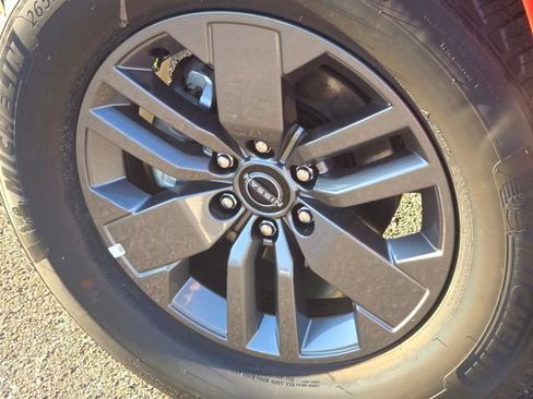 New 2026 Nissan Frontier SV w/ Tow Package image 19