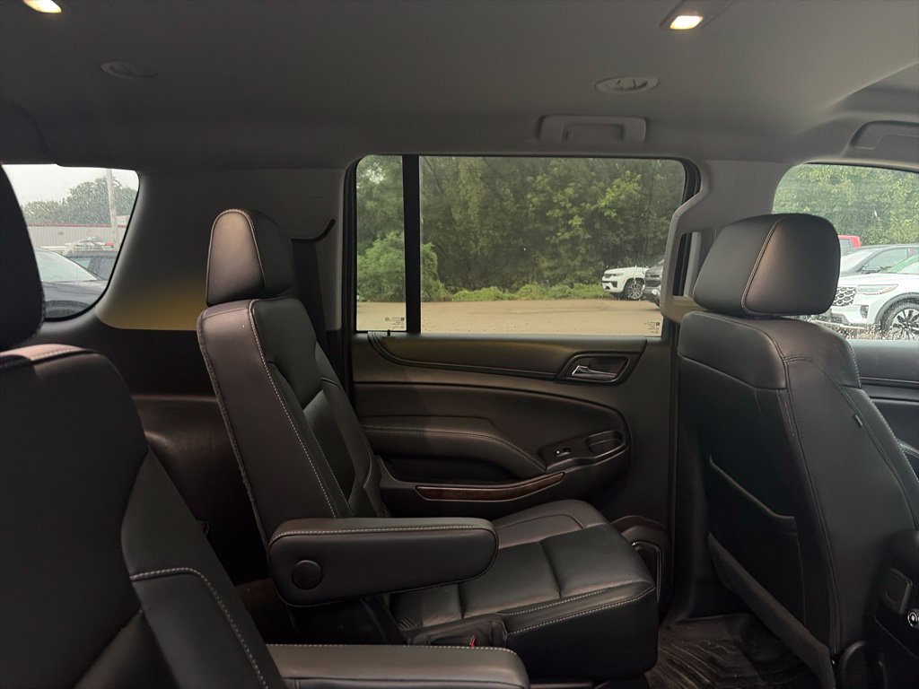 Used 2018 Chevrolet Suburban LT AWD/4WD image 12