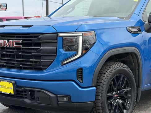 Used 2023 GMC Sierra 1500 Elevation AWD/4WD image 9