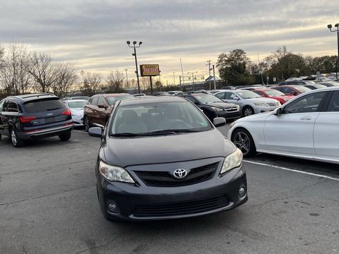 Used 2011 Toyota Corolla LE image 3