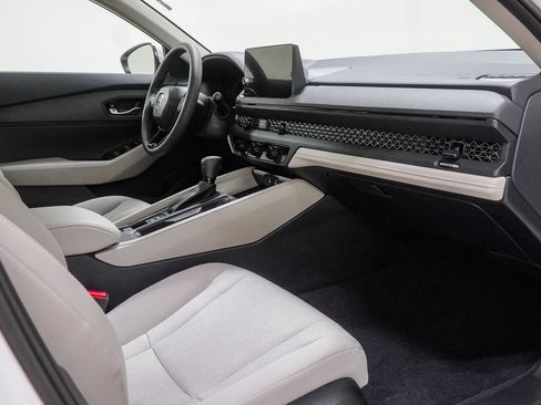 New 2026 Honda Accord LX image 31