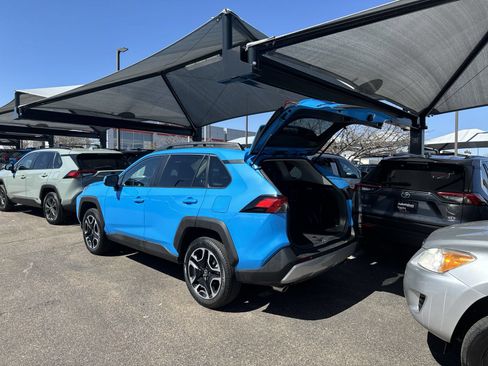 Used 2021 Toyota RAV4 AWD image 7
