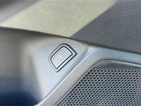 New 2026 Chevrolet Blazer EV LT image 25