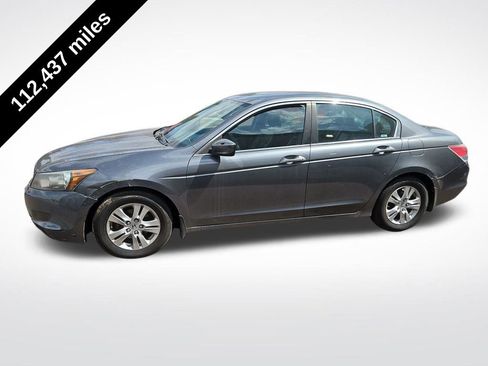 Used 2009 Honda Accord LX-P image 2