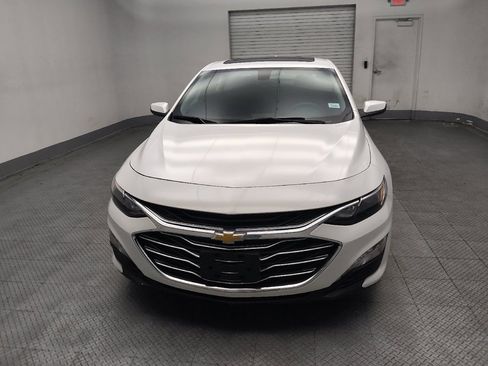 Used 2021 Chevrolet Malibu LT FWD image 15