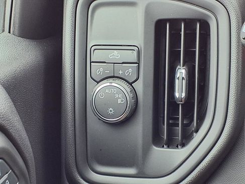 Used 2025 Chevrolet Silverado 1500 Custom w/ LPO, Dark Essentials Package image 10