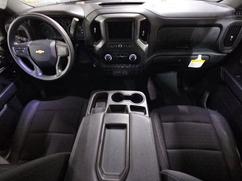 Used 2024 Chevrolet Silverado 2500 Custom w/ Custom Value Package image 19