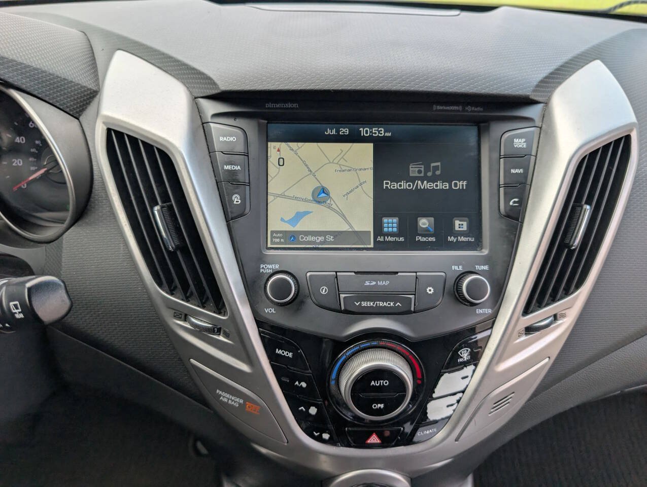 Used 2016 Hyundai Veloster w/ Option Group 03 FWD image 33