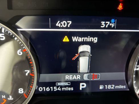 Used 2023 Mitsubishi Outlander SE image 12