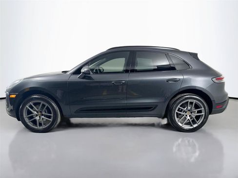 Certified 2026 Porsche Macan AWD/4WD image 2