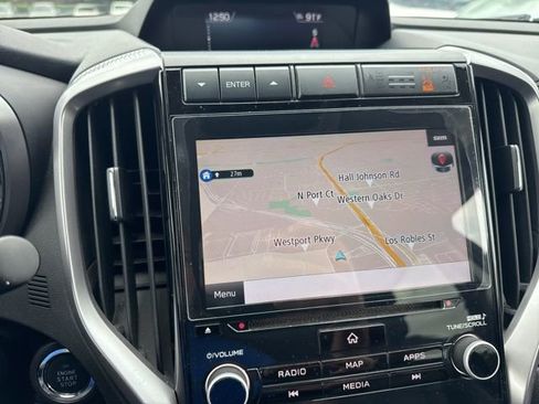 Used 2022 Subaru Ascent Limited w/ Technology Package AWD/4WD image 11