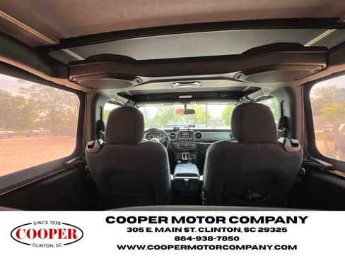 Used 2021 Jeep Wrangler Sport S image 12