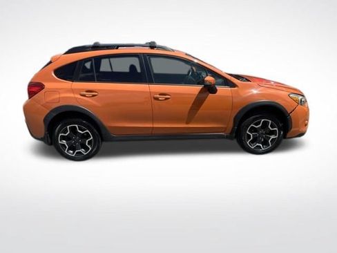 Used 2015 Subaru Crosstrek 2.0i Limited w/ Popular Package #2 AWD/4WD image 9