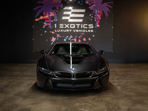 Used 2014 BMW i8 image 4