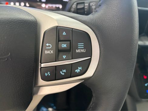 Used 2023 Ford Explorer Limited w/ Limited Technology Package AWD/4WD image 18