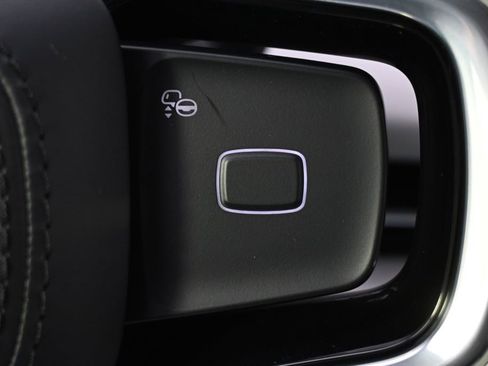 New 2026 Lincoln Navigator Reserve AWD/4WD image 32