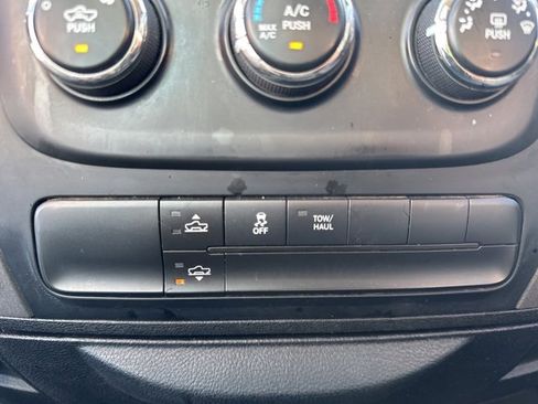 Used 2013 RAM 1500 Express image 9