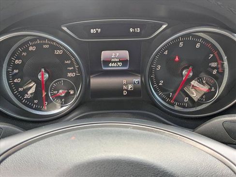 Used 2019 Mercedes-Benz GLA 250 image 11