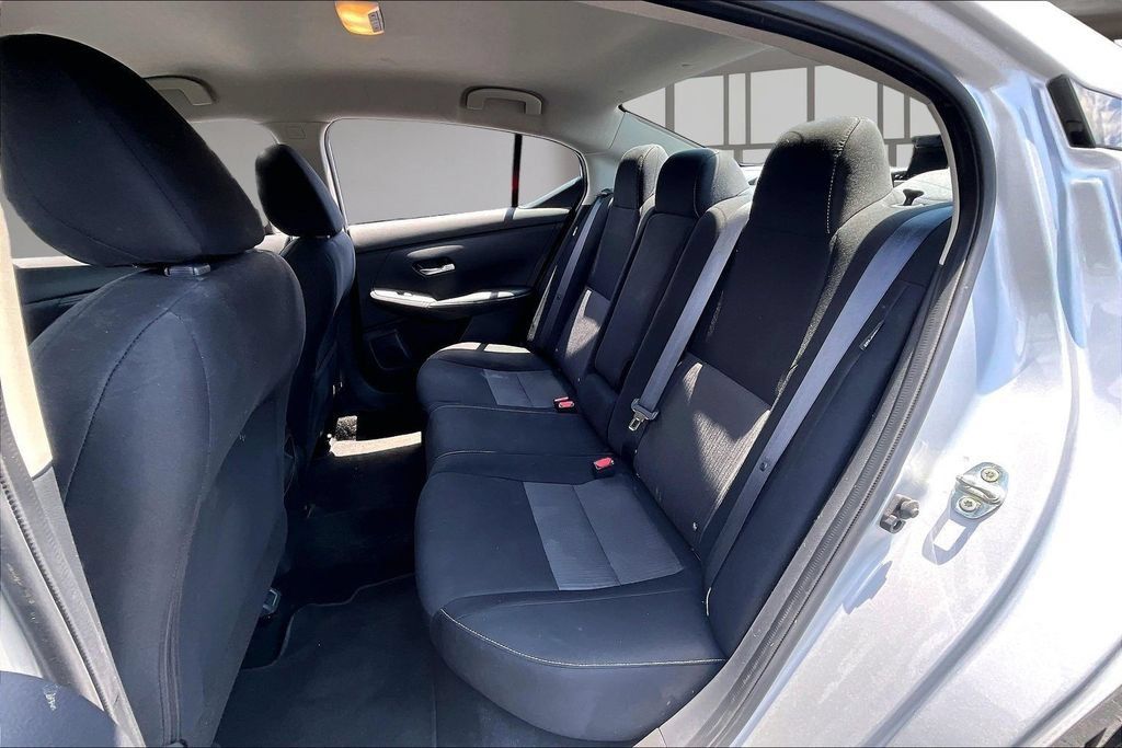 Used 2022 Nissan Sentra SV FWD image 26
