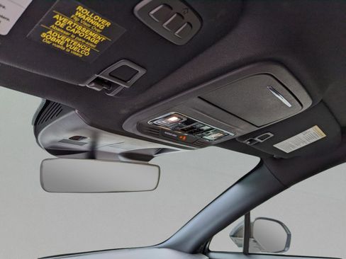 Used 2021 Lincoln Corsair Reserve image 19