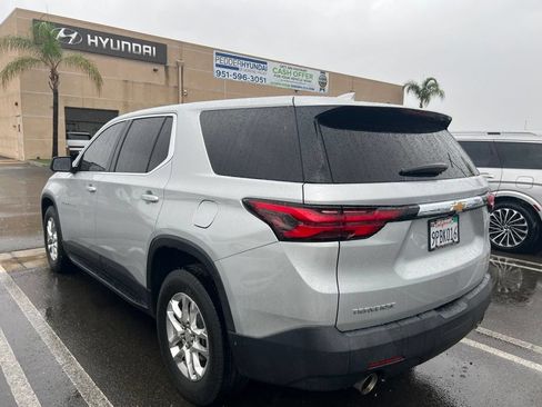 Used 2022 Chevrolet Traverse LS FWD image 6
