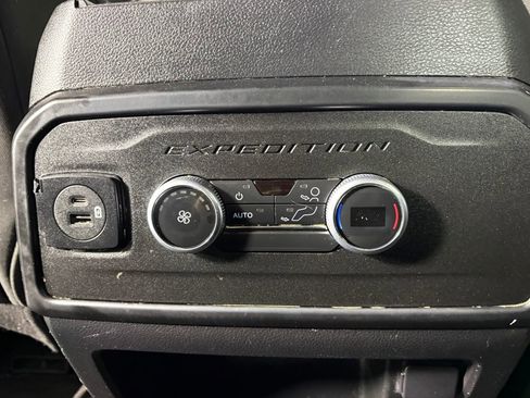 Certified 2021 Ford Expedition Max XLT image 30
