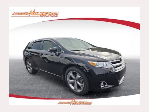 Used 2015 Toyota Venza XLE w/ XLE Premium Package FWD image 1