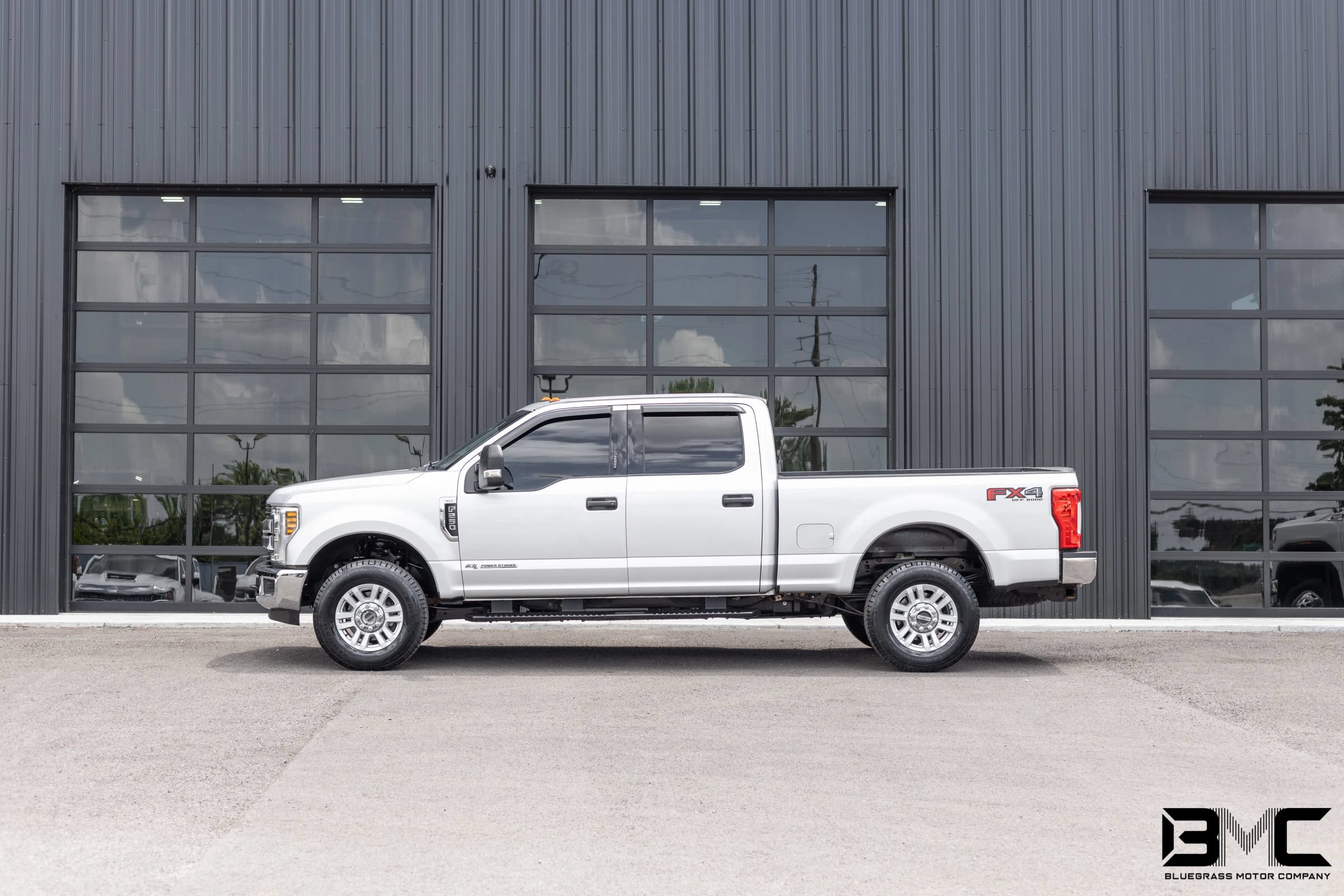 Used 2019 Ford F250 XLT w/ XLT Value Package AWD/4WD image 1