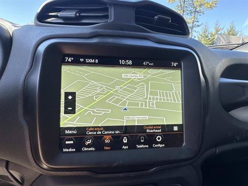 Used 2023 Jeep Renegade Altitude w/ Sun/Sound Group AWD/4WD image 13