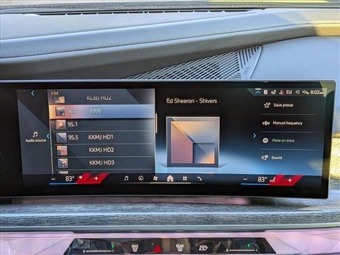 Used 2023 BMW 760i xDrive image 12