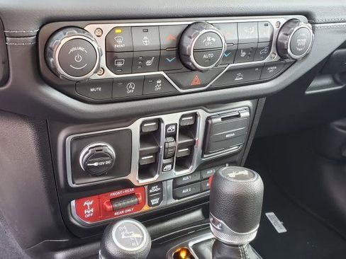 New 2026 Jeep Wrangler Unlimited Rubicon image 14