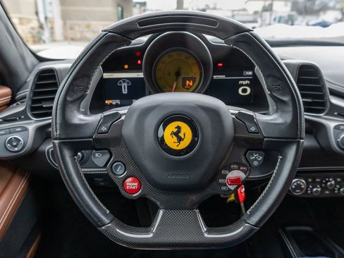 Used 2015 Ferrari 458 Italia Coupe image 40