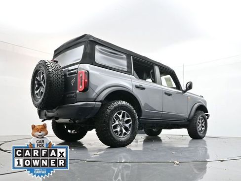 Used 2024 Ford Bronco Badlands image 35